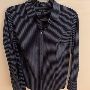 Banana Republic Women’s Dress Shirt Size M
